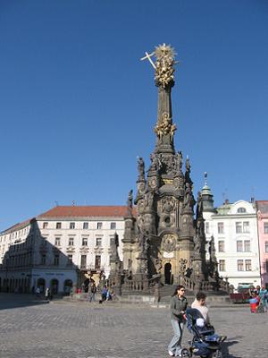 Čestný sloup Nejsvětější Trojice v Olomouci